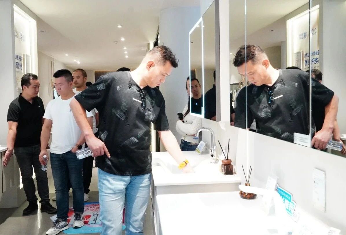 1764668595806.jpg 微信图片_2025-12-02_174104_490.jpg