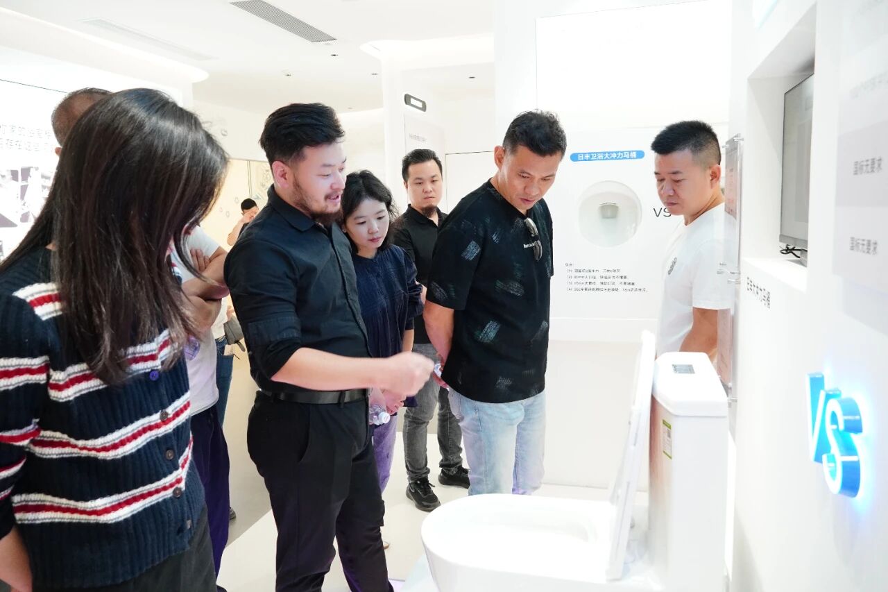 1764668647112.jpg 微信图片_2025-12-02_174104_490.jpg